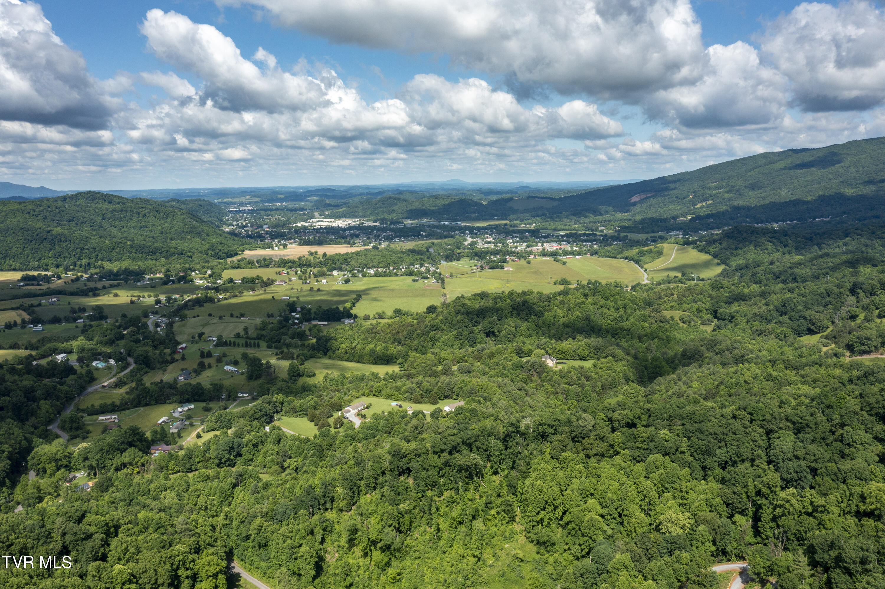 162 Lick Skillet Road Elizabethton, TN 37643 - Photo 10 of 42 Lick-aerials-15