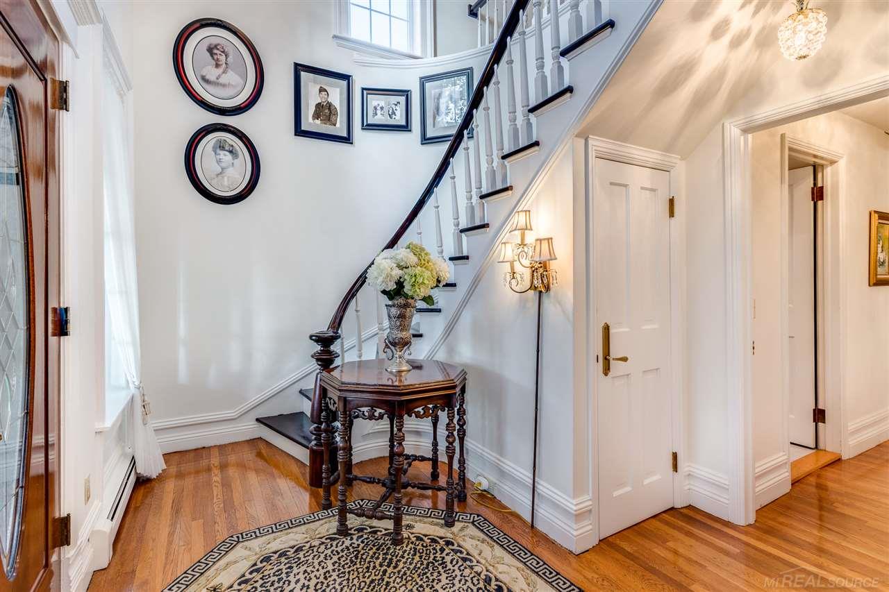 116 Sanilac Road Sandusky, MI 48471 - Photo 39 of 99 Stunning Staircase