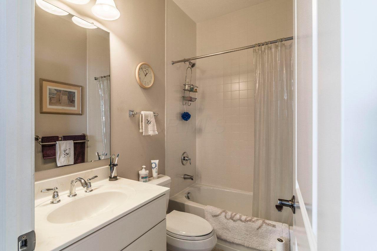 4223 Tuller Ridge Drive, Unit 64 Dublin, OH 43017 - Photo 20 of 37
