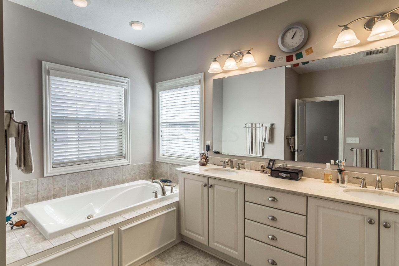 4223 Tuller Ridge Drive, Unit 64 Dublin, OH 43017 - Photo 28 of 37
