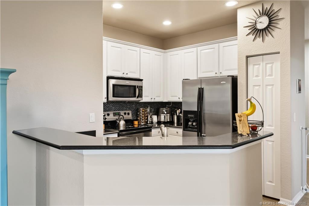 3031 Southeast Lexington Lakes Drive, Unit 201 Stuart, FL 34994 - Photo 15 of 50