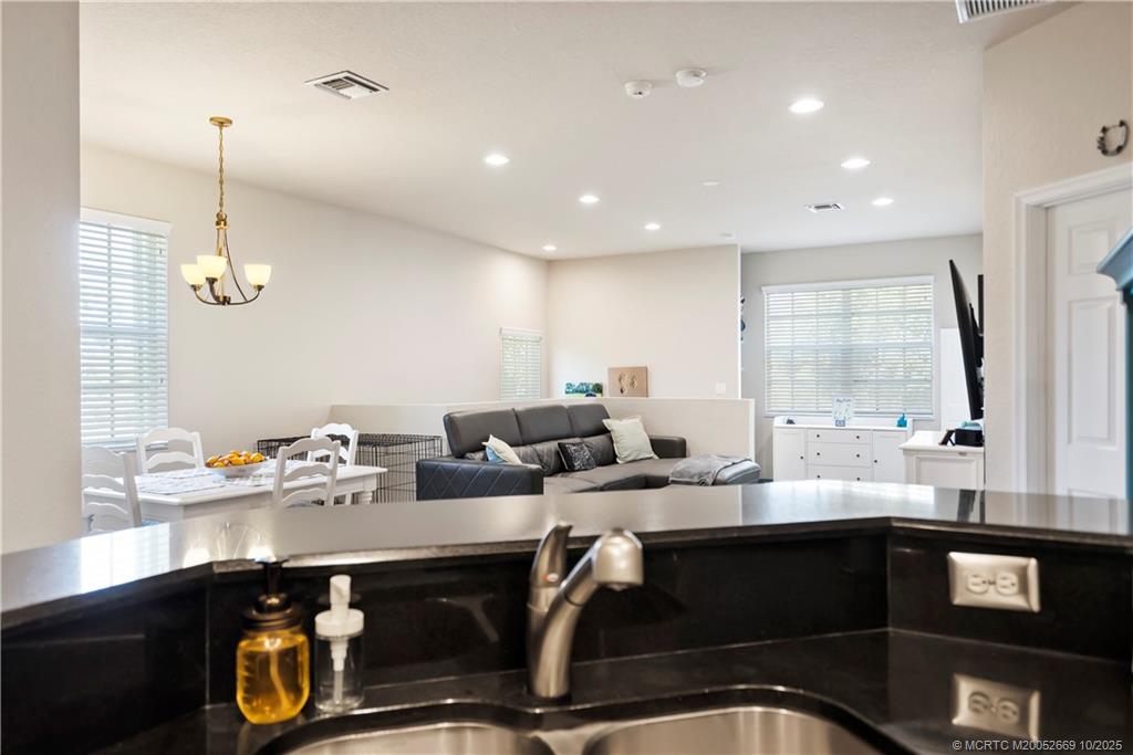 3031 Southeast Lexington Lakes Drive, Unit 201 Stuart, FL 34994 - Photo 18 of 50