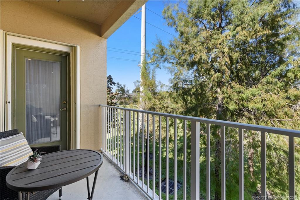 3031 Southeast Lexington Lakes Drive, Unit 201 Stuart, FL 34994 - Photo 7 of 50