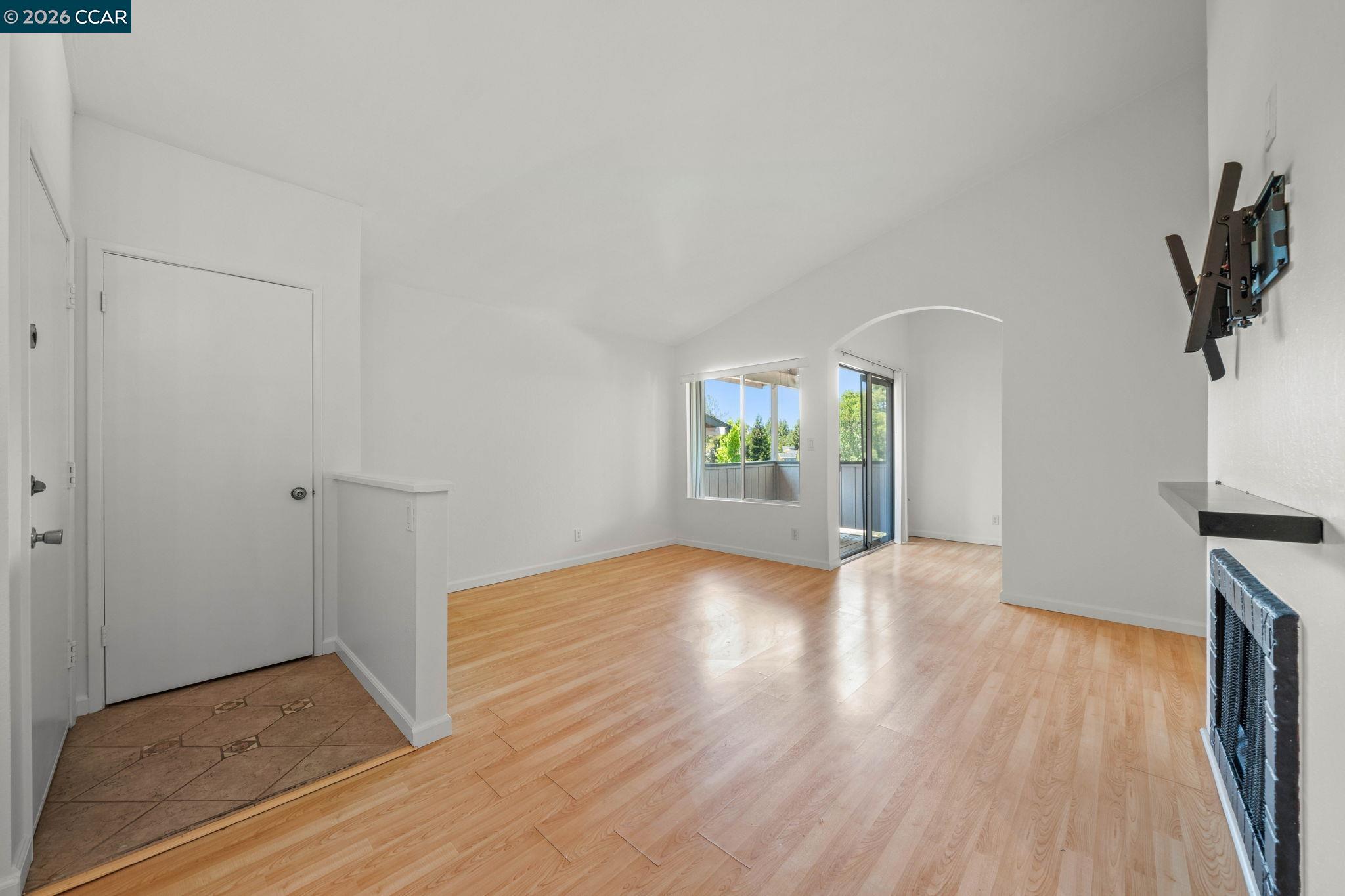 5460 Concord Boulevard, Unit B8 Concord, CA 94521 - Photo 3 of 31