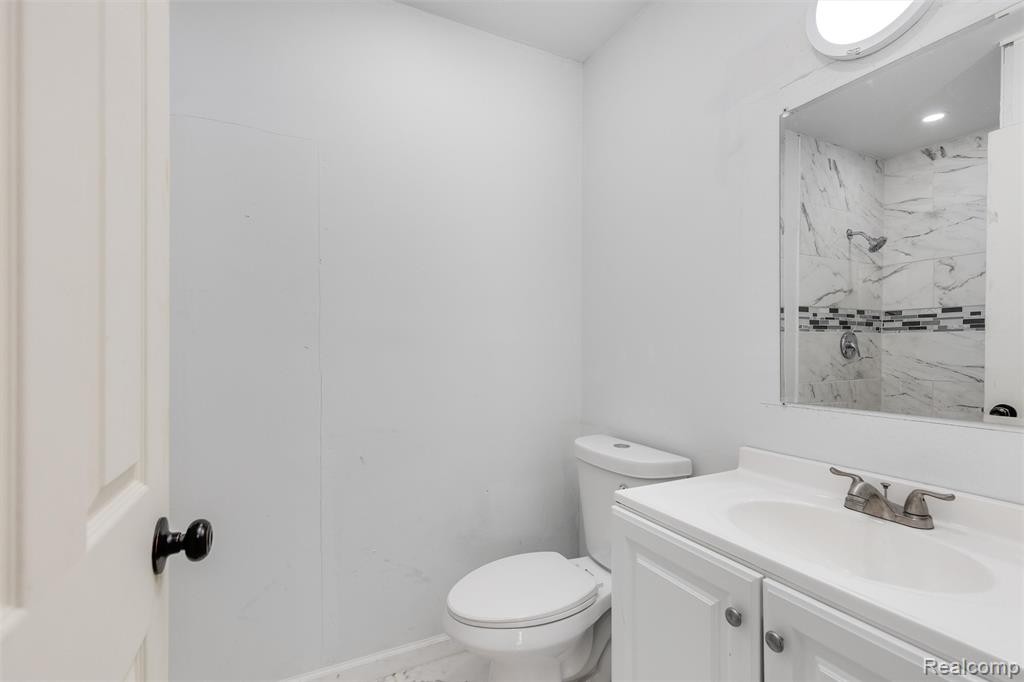 2460 Stapleton Road Goodells, MI 48027 - Photo 23 of 40