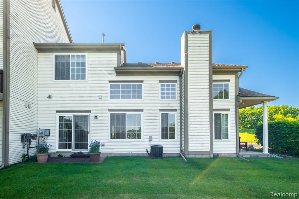 243 Oak Ridge Drive Pontiac, MI 48341 - Photo 23 of 26