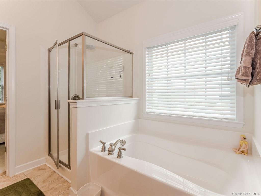 5077 Gladiola Way Tega Cay, SC 29708 - Photo 14 of 22 Gallery Image 14