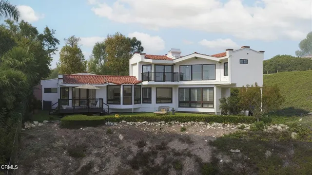 $3,682,000 | 8 Burrell Lane, Rancho Palos Verdes, CA 90275