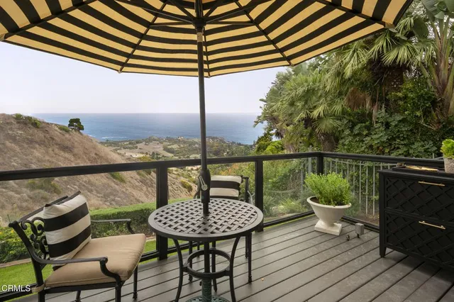 $3,682,000 | 8 Burrell Lane, Rancho Palos Verdes, CA 90275