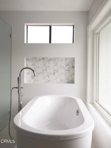 $3,682,000 | 8 Burrell Lane, Rancho Palos Verdes, CA 90275