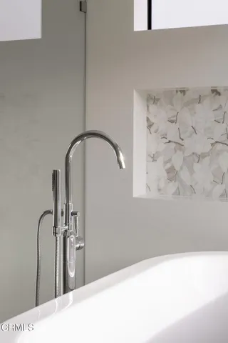 $3,682,000 | 8 Burrell Lane, Rancho Palos Verdes, CA 90275