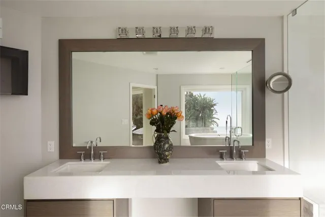 $3,682,000 | 8 Burrell Lane, Rancho Palos Verdes, CA 90275