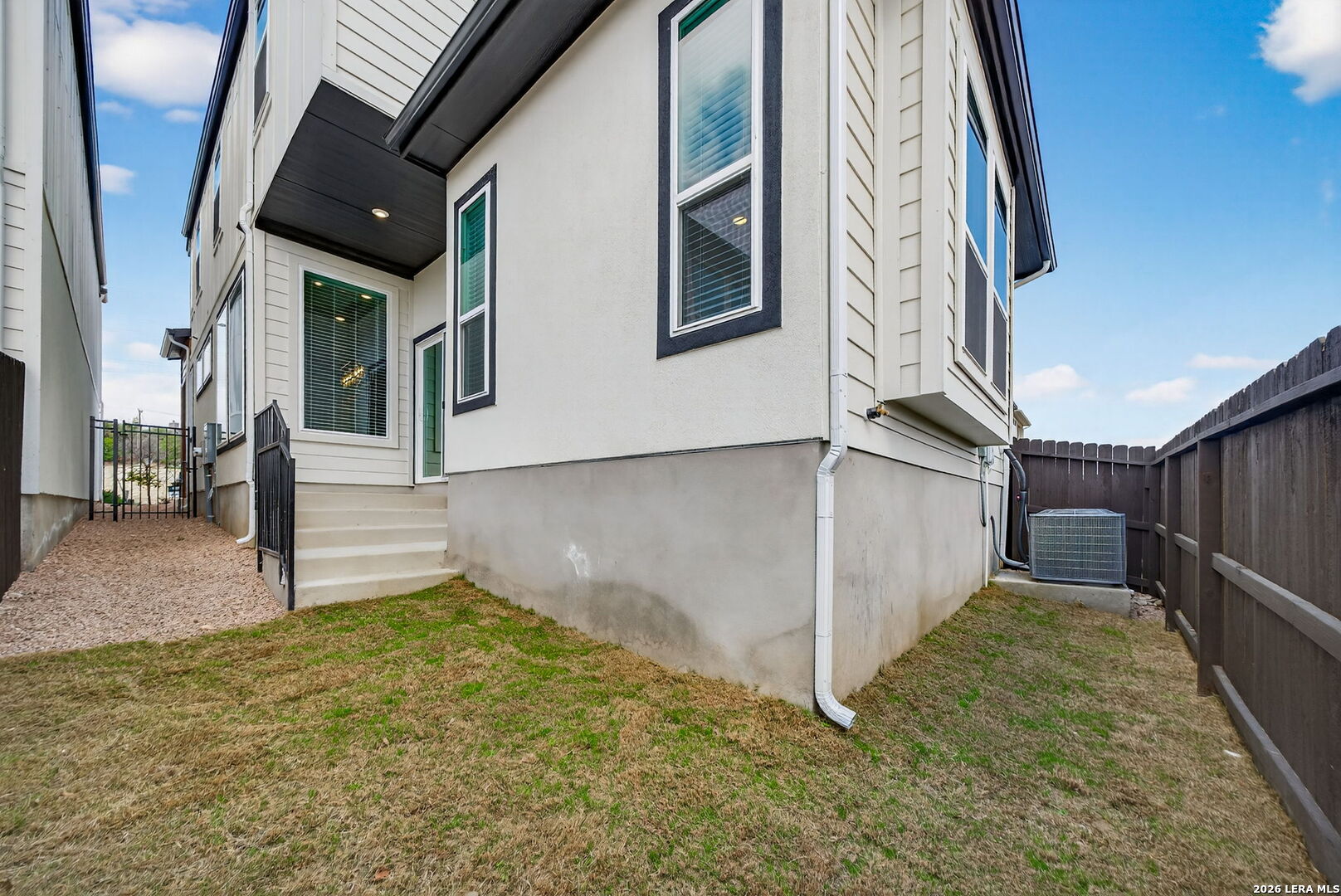 20675 Huebner Road, Unit 527 San Antonio, TX 78258 - Photo 33 of 33 a view of an entrance of the house