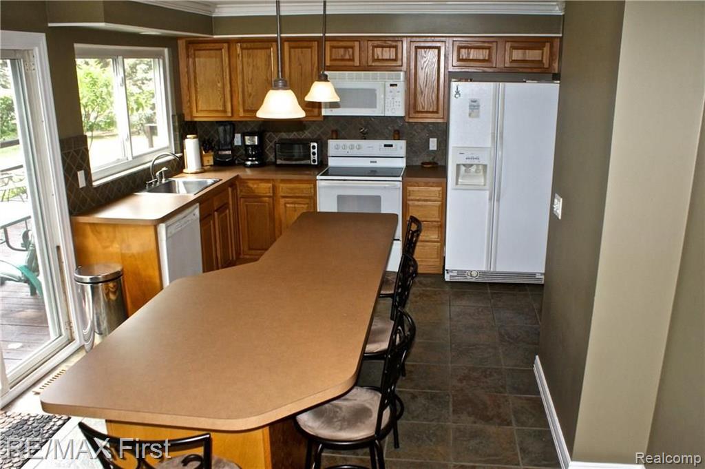 1399 West Fairview Lane Rochester Hills, MI 48306 - Photo 11 of 46