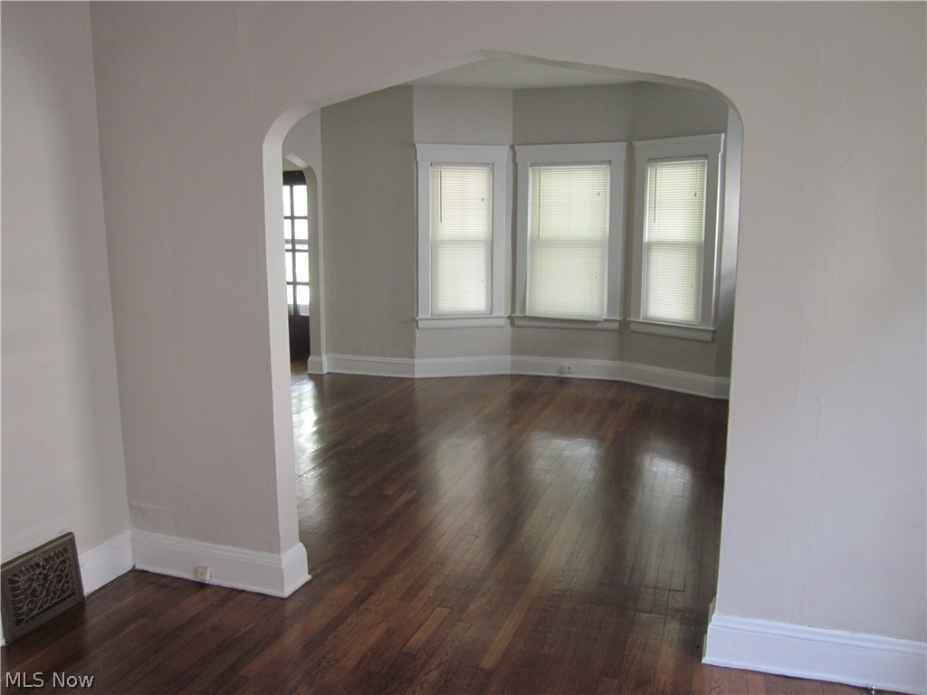 2619 Hampshire Road Cleveland, OH 44106 - Photo 7 of 22