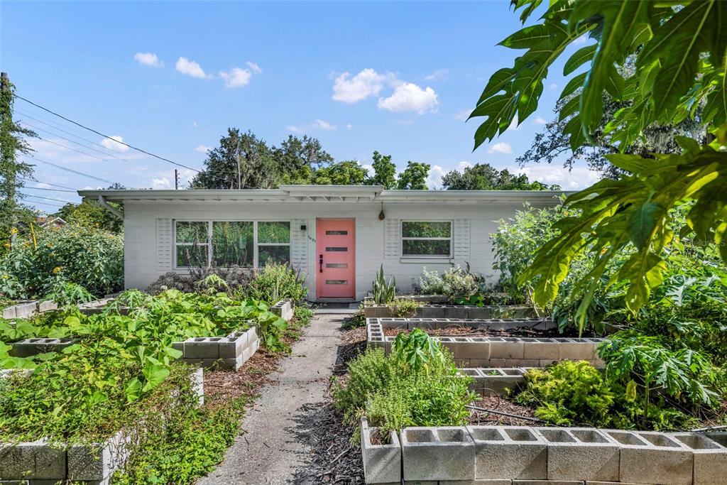 1601 Triangle Avenue Orlando, FL 32806 - Photo 1 of 25