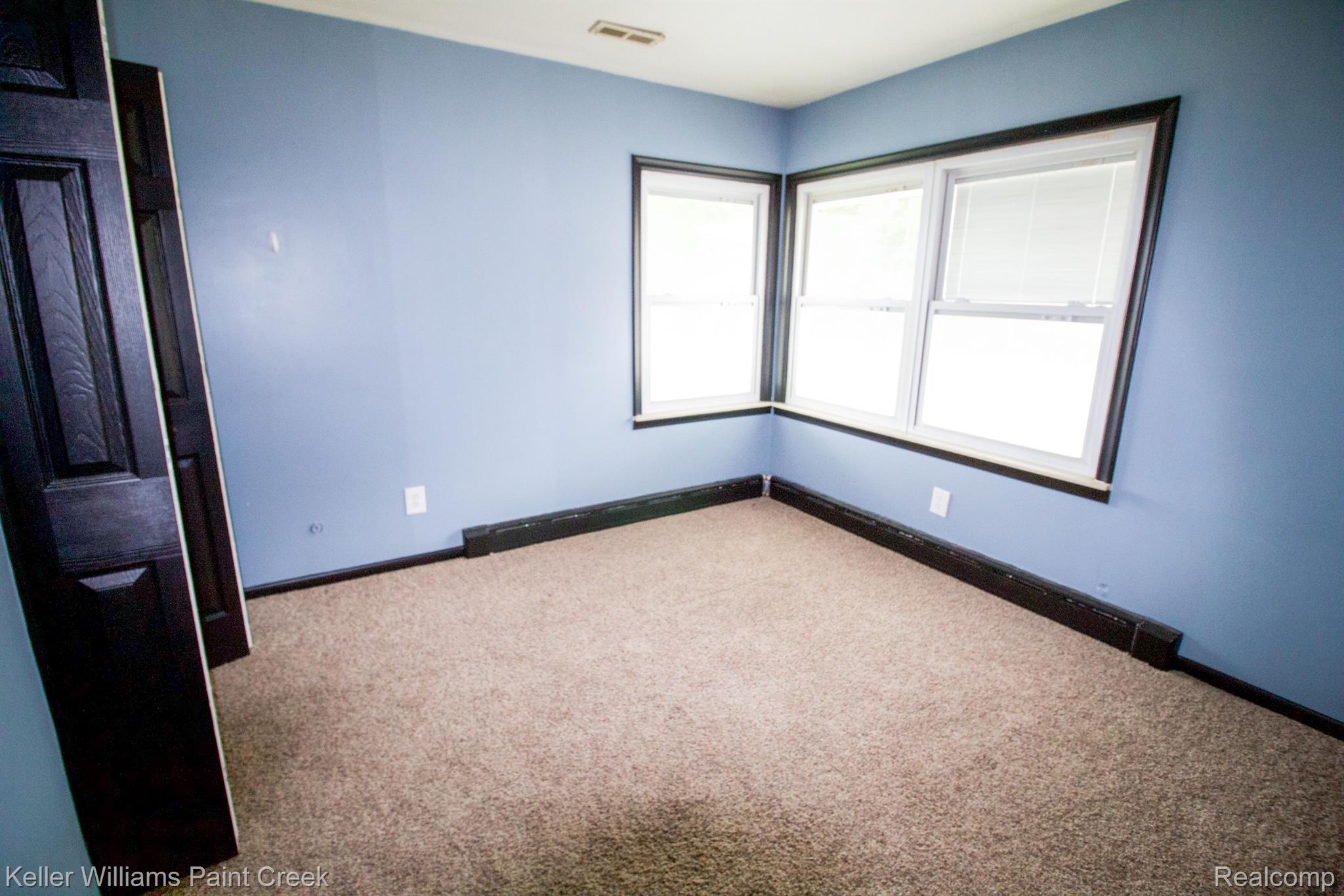 25720 Ryan Road Warren, MI 48091 - Photo 13 of 28
