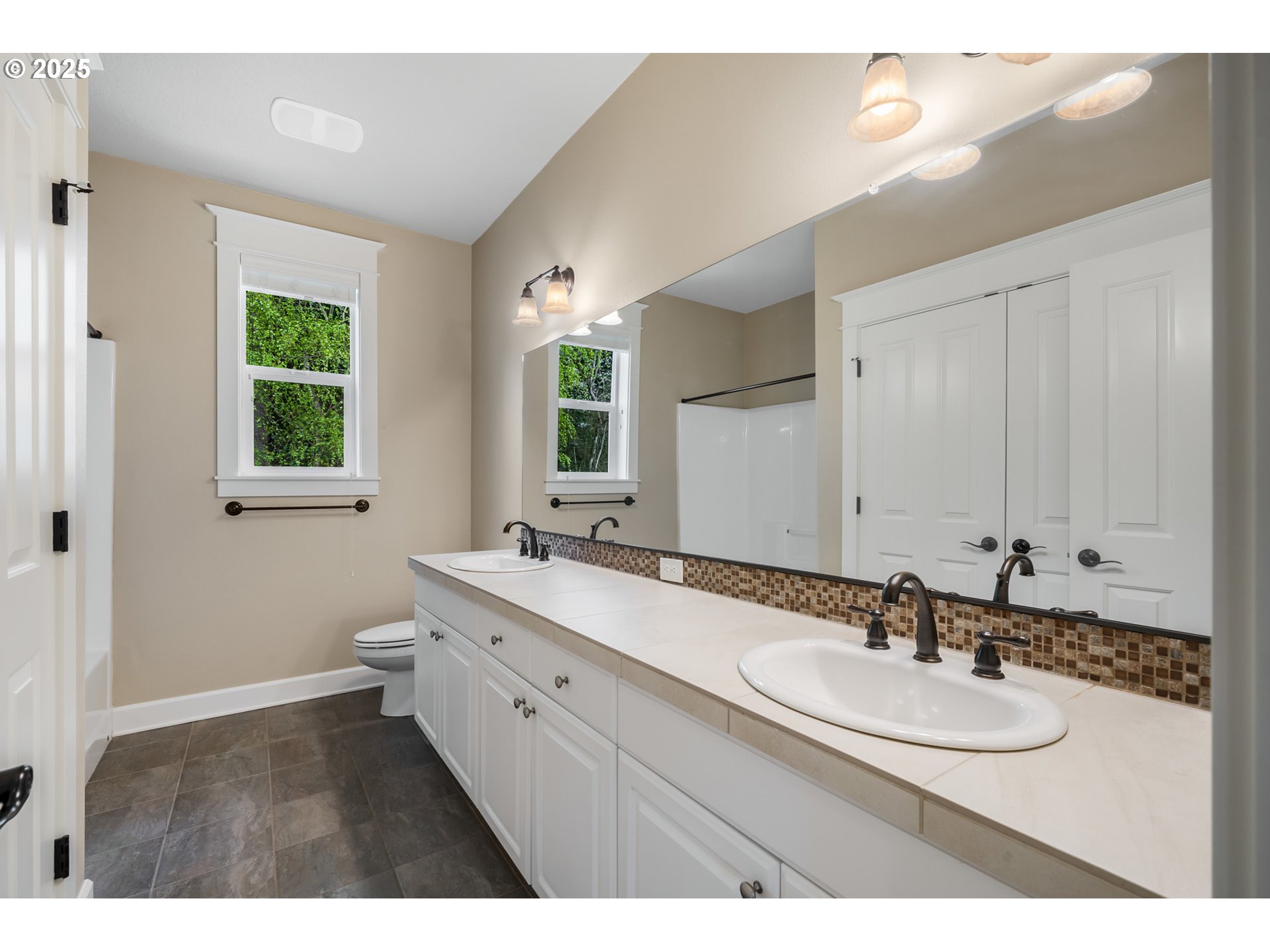 7804 Southwest Alden Street Portland, OR 97223 - Photo 33 of 44 Bathroom