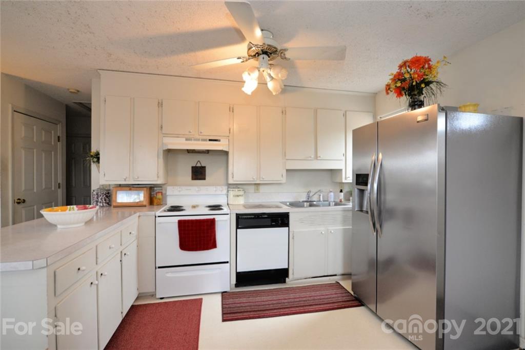 4461 Harmony Grove Road Nebo, NC 28761 - Photo 10 of 33 Gallery Image 10