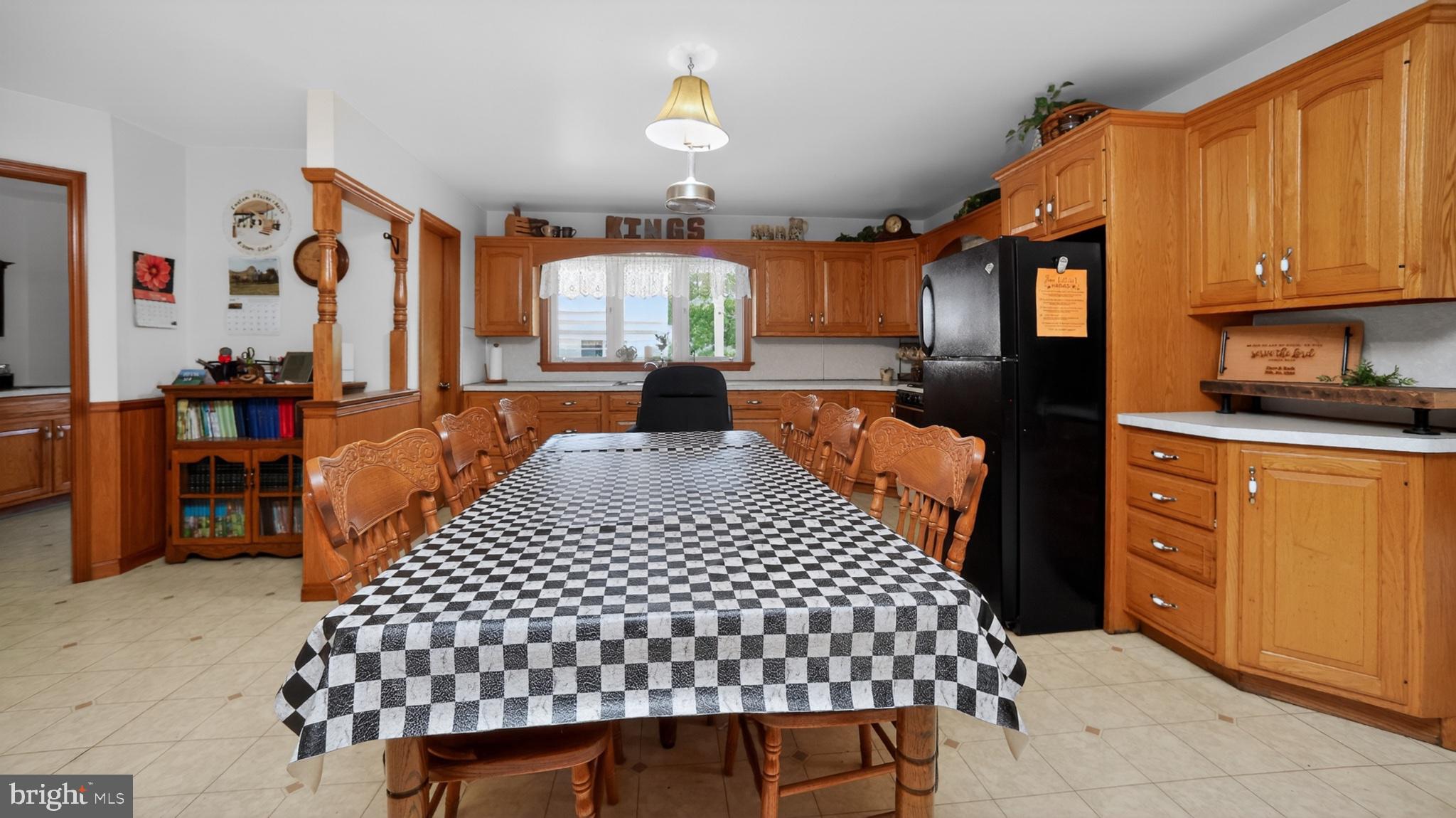 257 Hill Road New Holland, PA 17557 - Photo 54 of 94 Spacious kitchen with inviting charm.