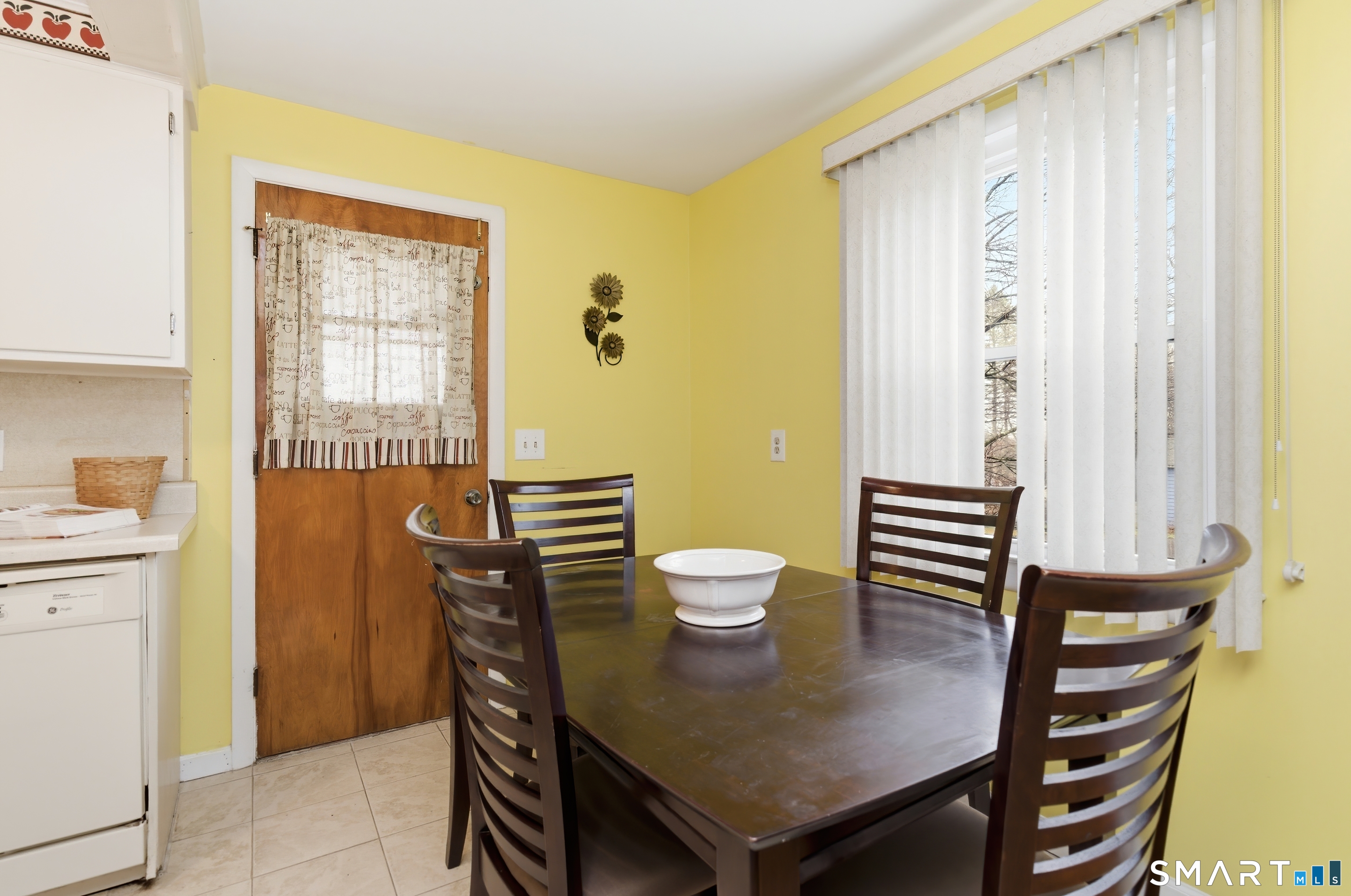 141 Williams Street Meriden, CT 06450 - Photo 11 of 36