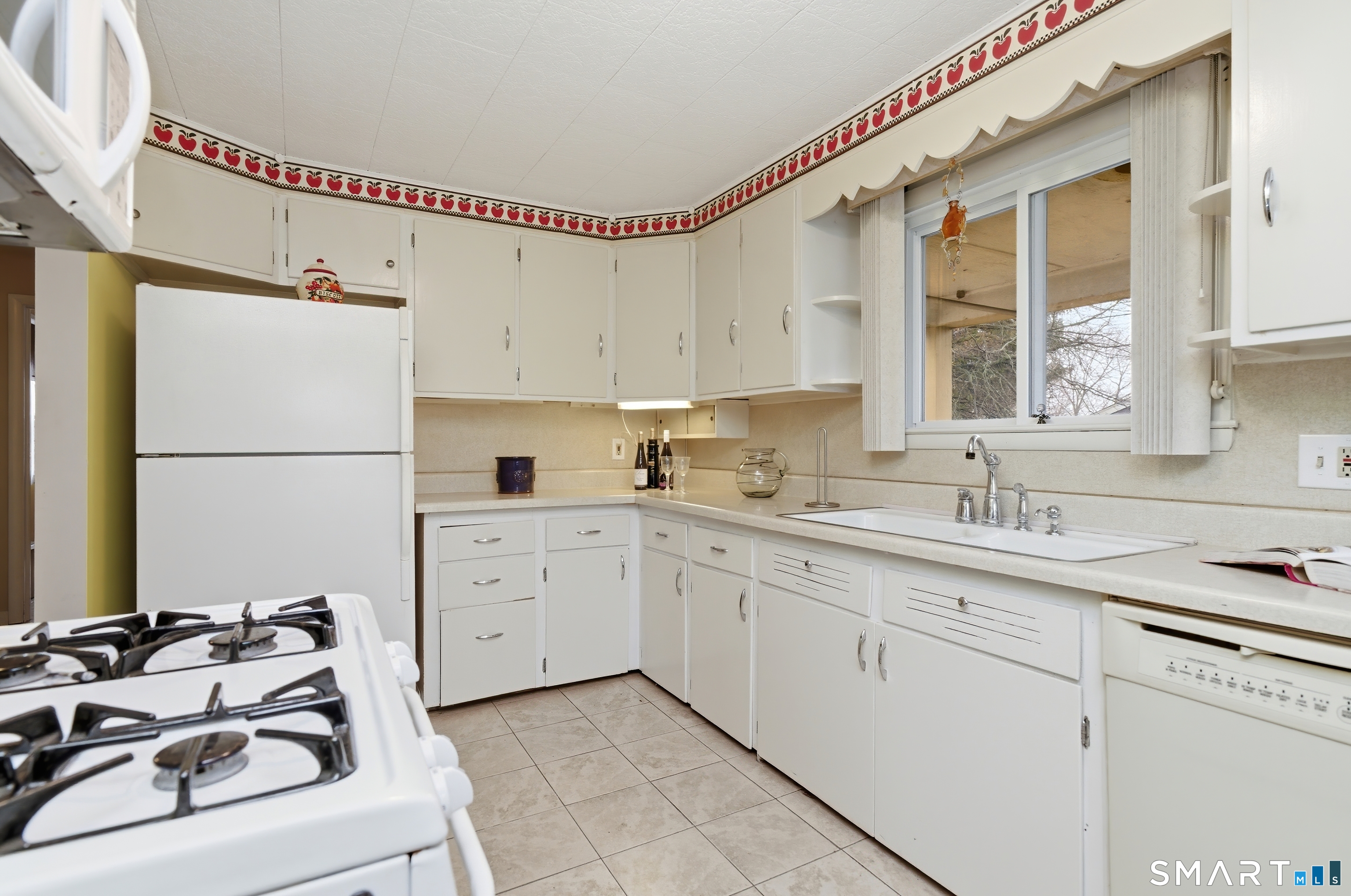 141 Williams Street Meriden, CT 06450 - Photo 13 of 36