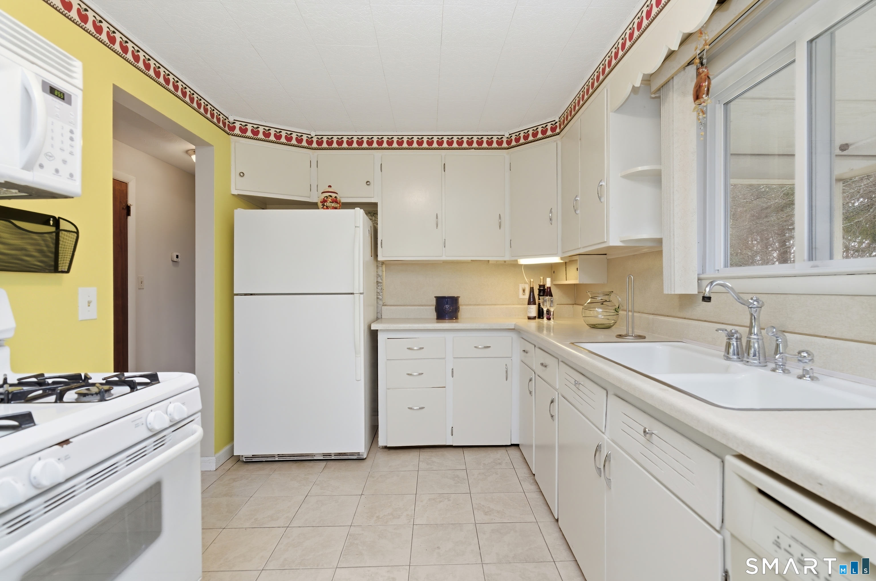 141 Williams Street Meriden, CT 06450 - Photo 14 of 36