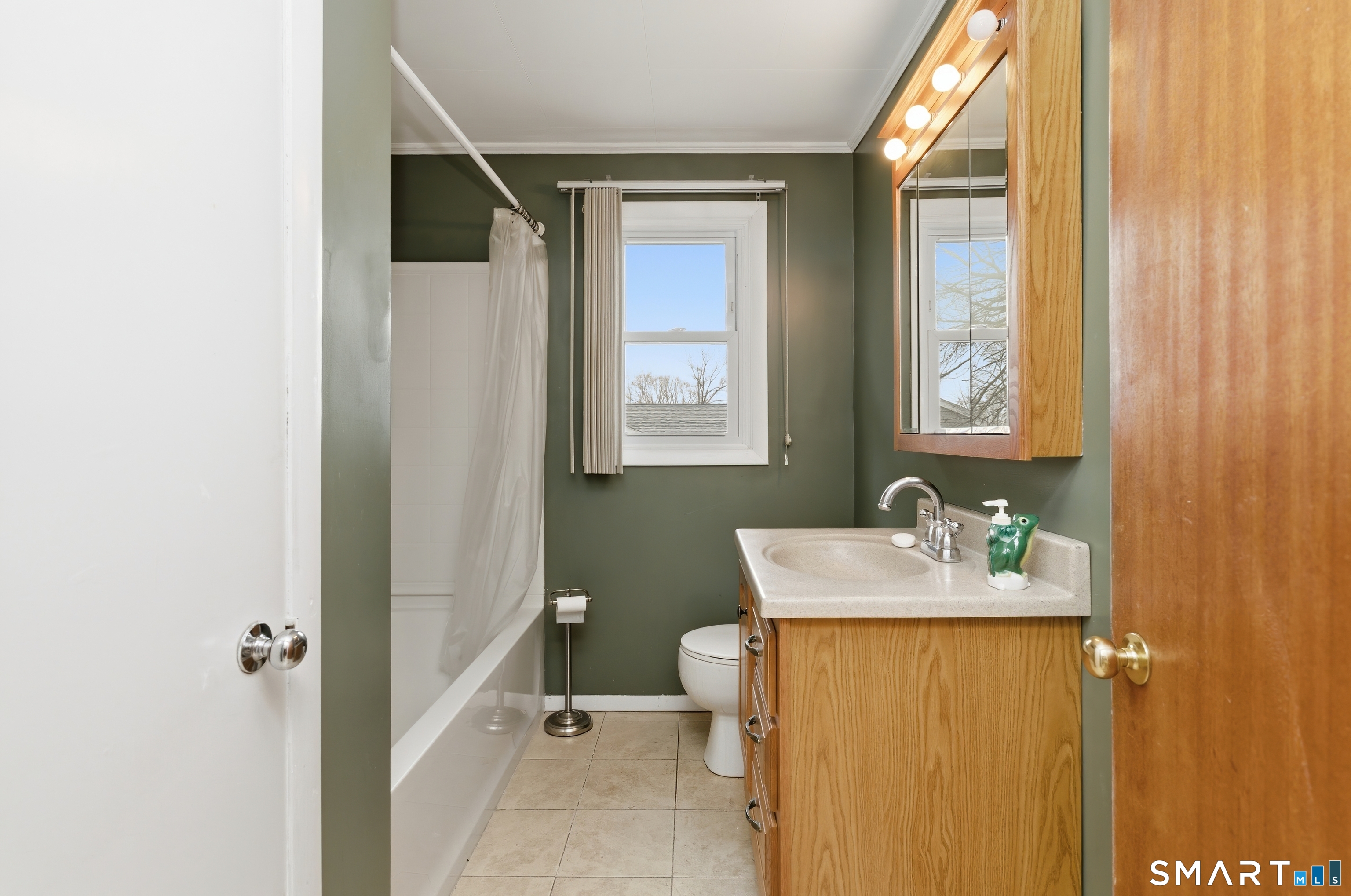 141 Williams Street Meriden, CT 06450 - Photo 17 of 36