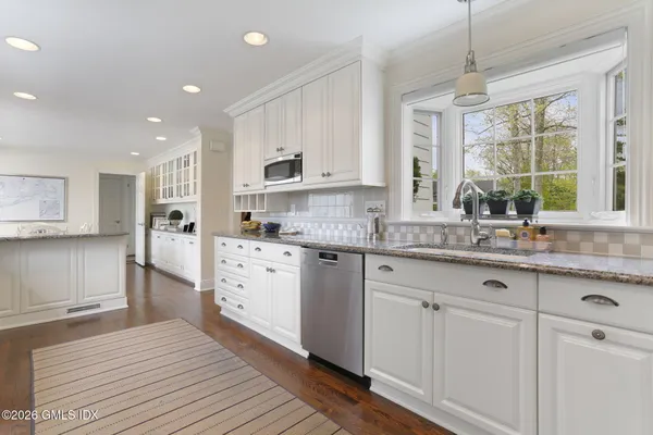 $22,500 | 25 Lakewood Circle North, Unit NORTH, Greenwich, CT 06830