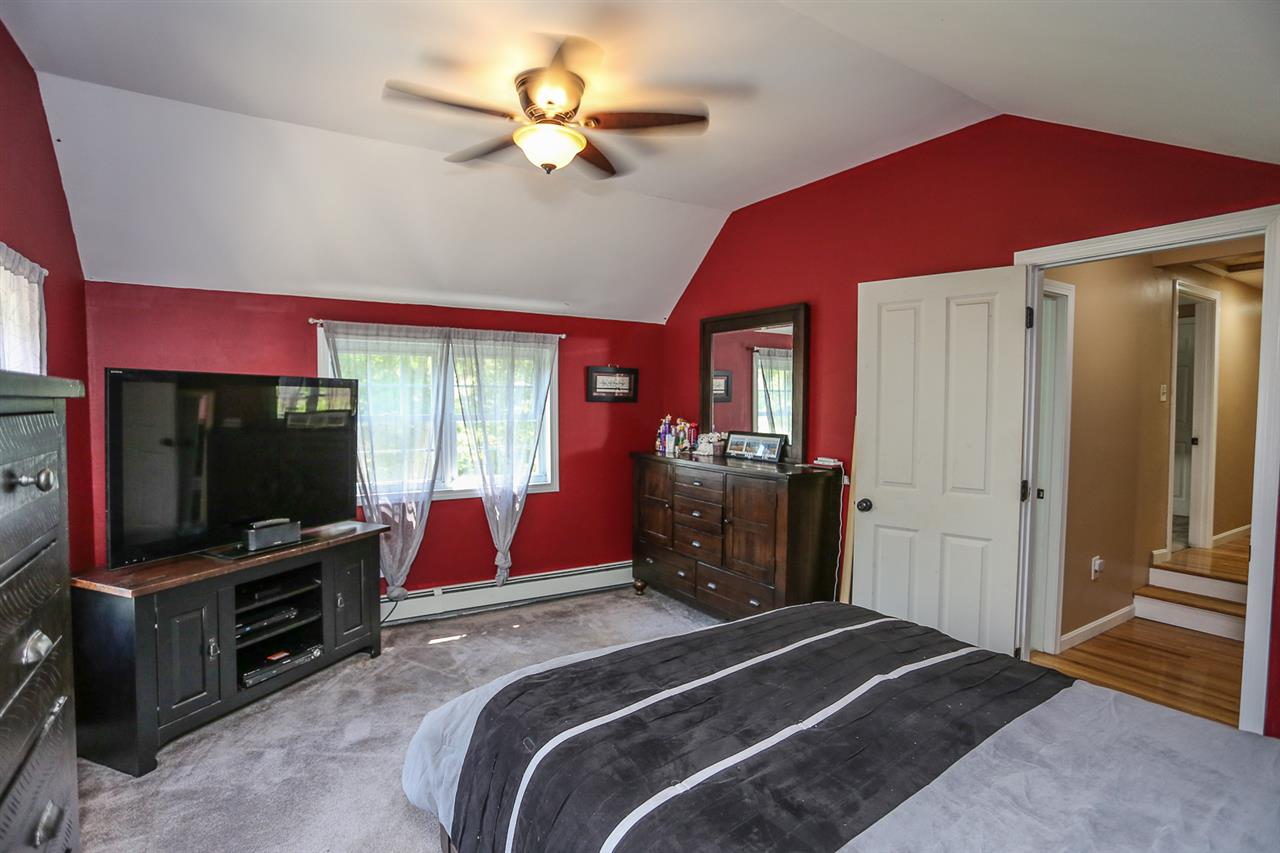 303 Critchett Road Candia, NH 03034 - Photo 15 of 34