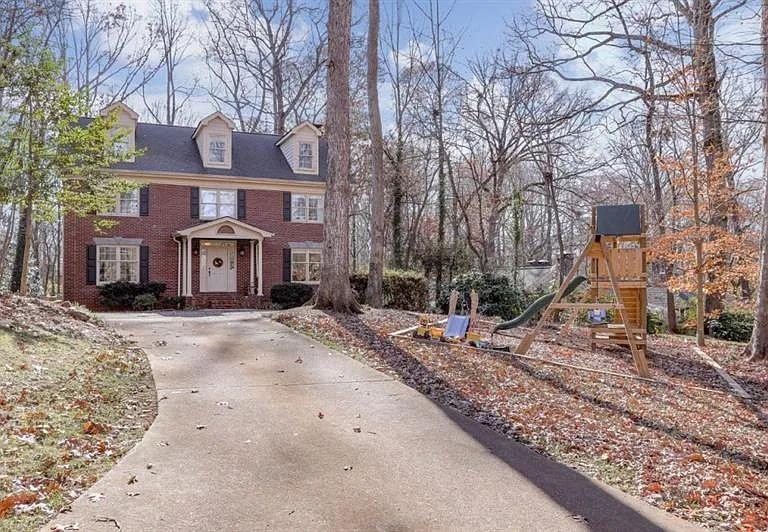 555 Greenland Road Northeast Sandy Springs, GA 30342 - Photo 45 of 47