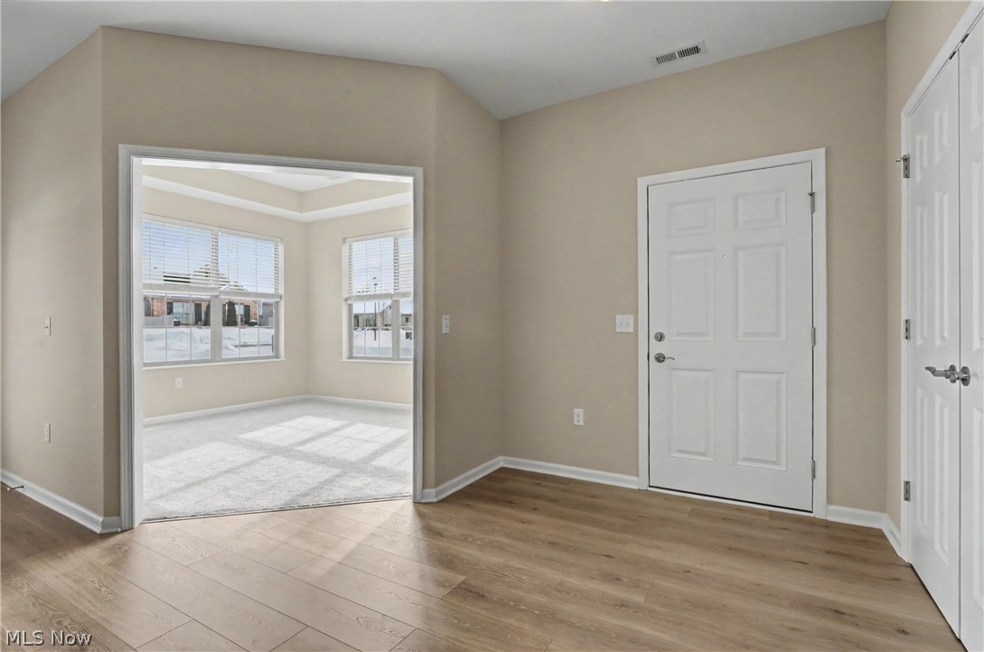 9264 Sharrott Road, Unit 1002 Youngstown, OH 44514 - Photo 25 of 37