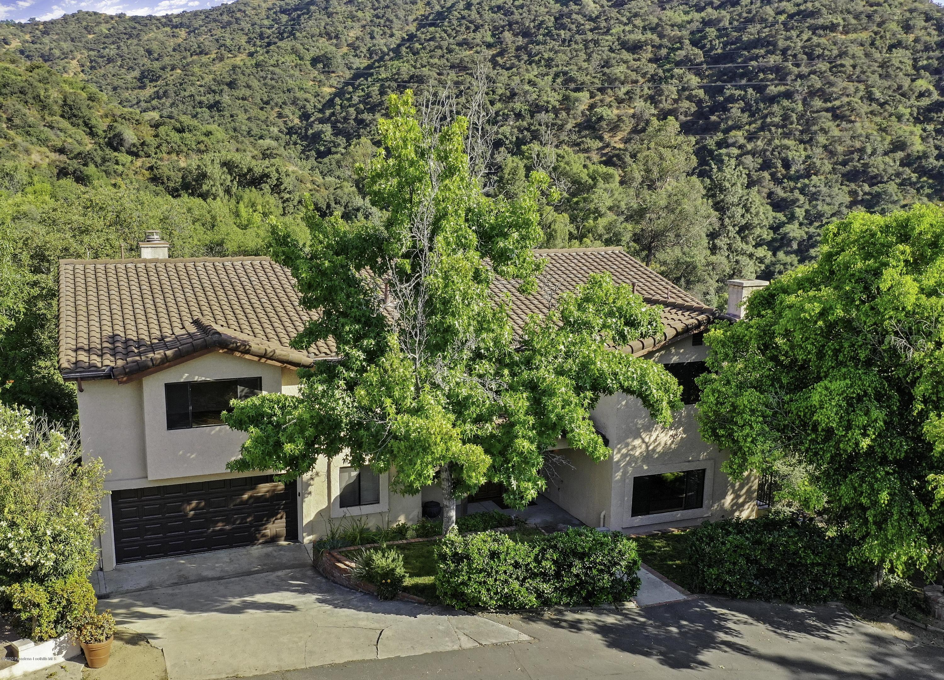 108 Coventry Place Glendale, CA 91206 - Photo 4 of 54 3