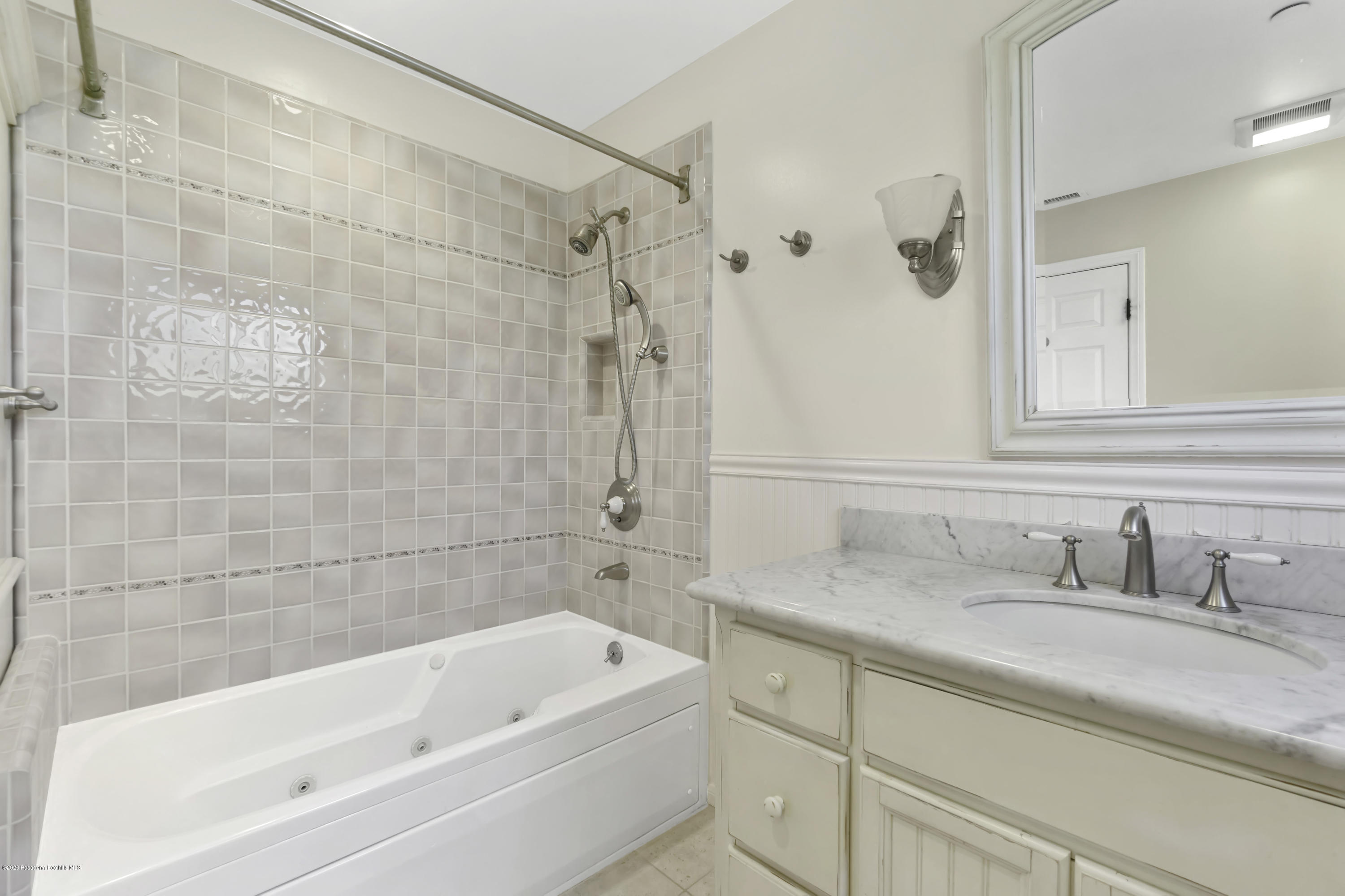 108 Coventry Place Glendale, CA 91206 - Photo 38 of 54 45