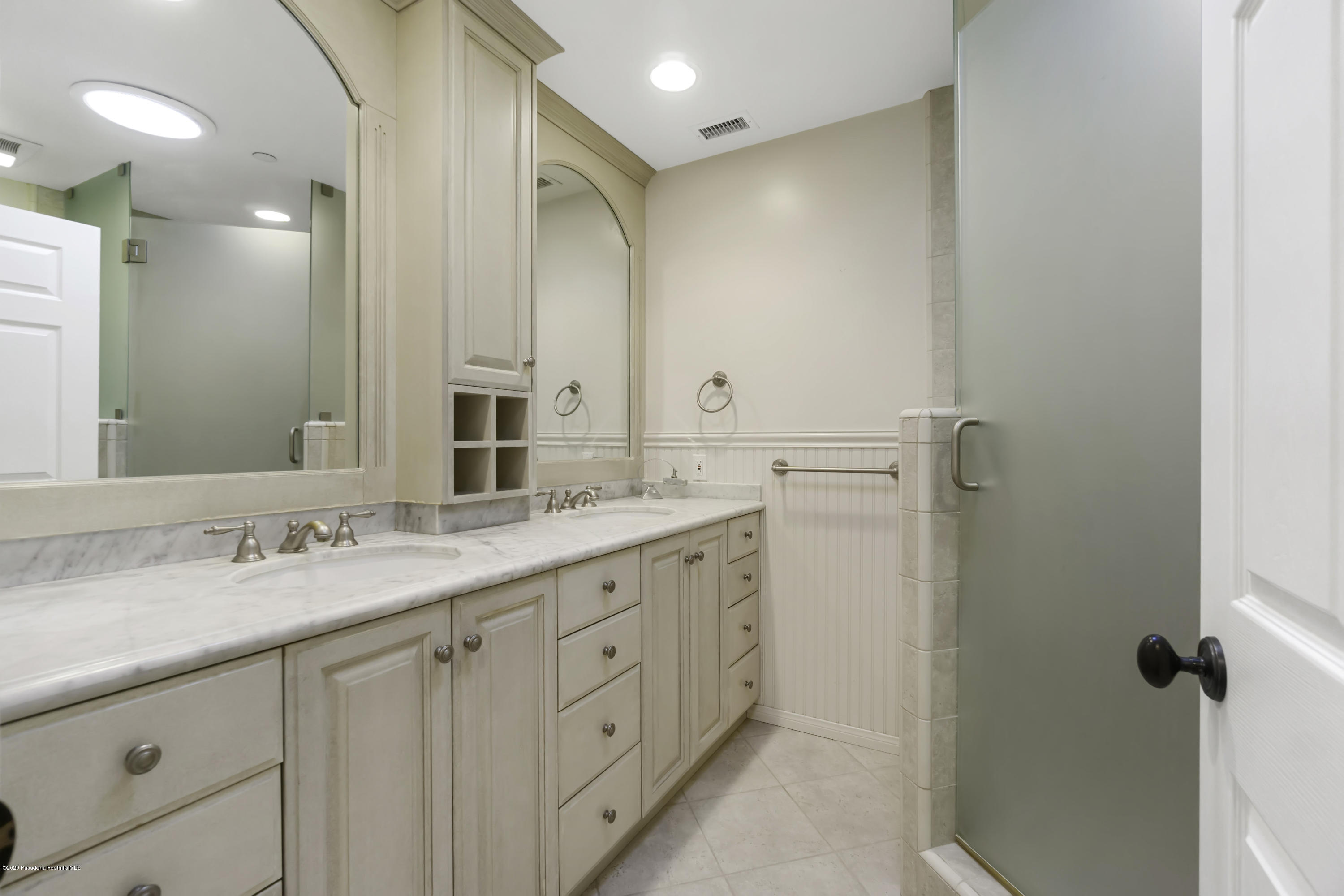 108 Coventry Place Glendale, CA 91206 - Photo 39 of 54 42