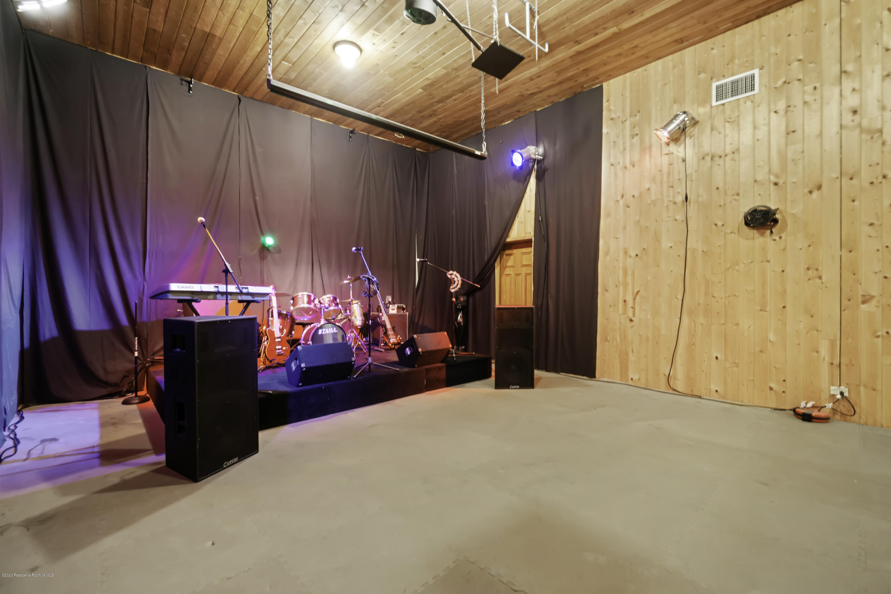 108 Coventry Place Glendale, CA 91206 - Photo 48 of 54 56