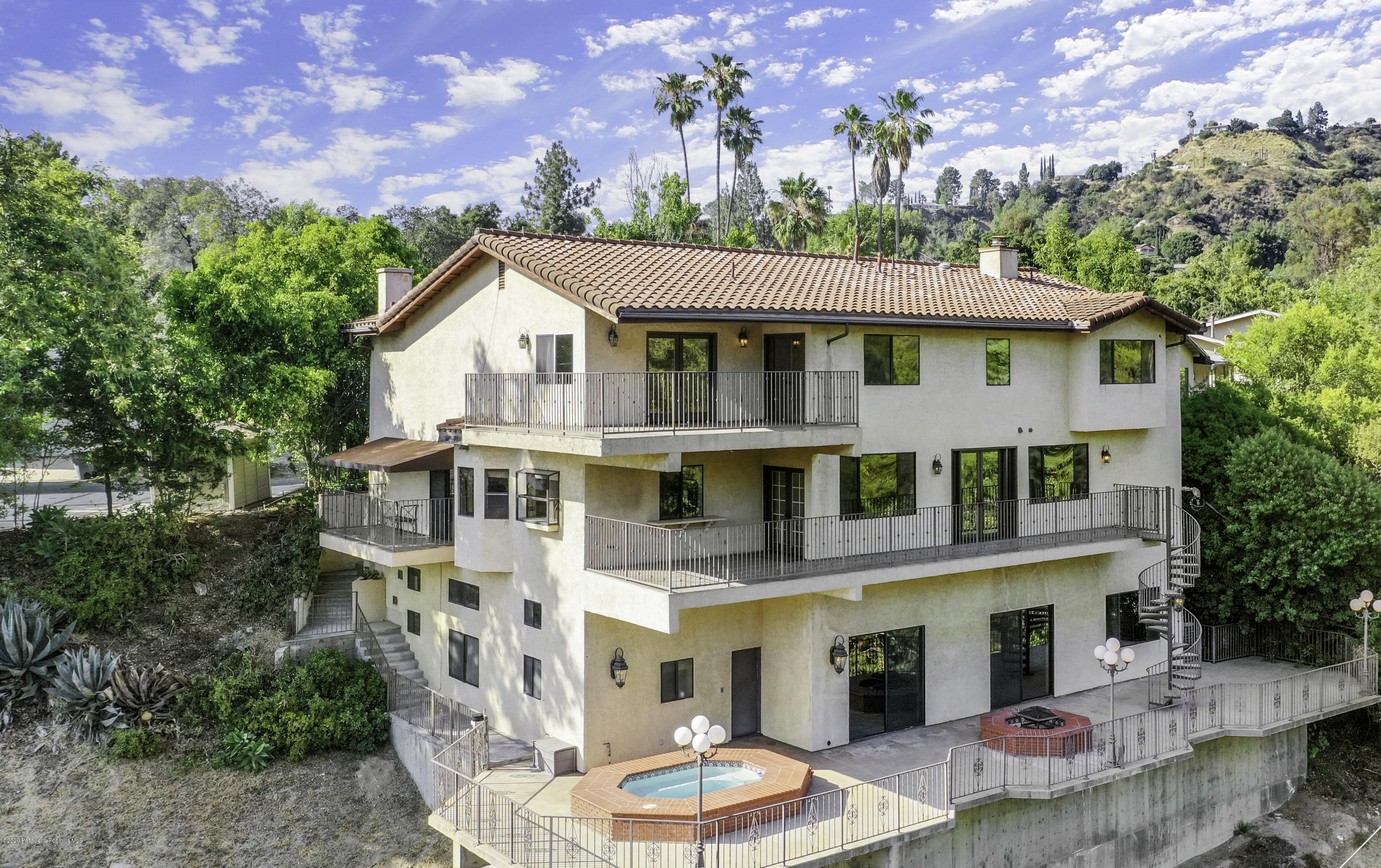 108 Coventry Place Glendale, CA 91206 - Photo 7 of 54 7