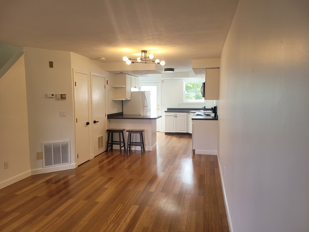 3399 Post Road, Unit 27 Warwick, RI 02886 - Photo 11 of 36 Move right in