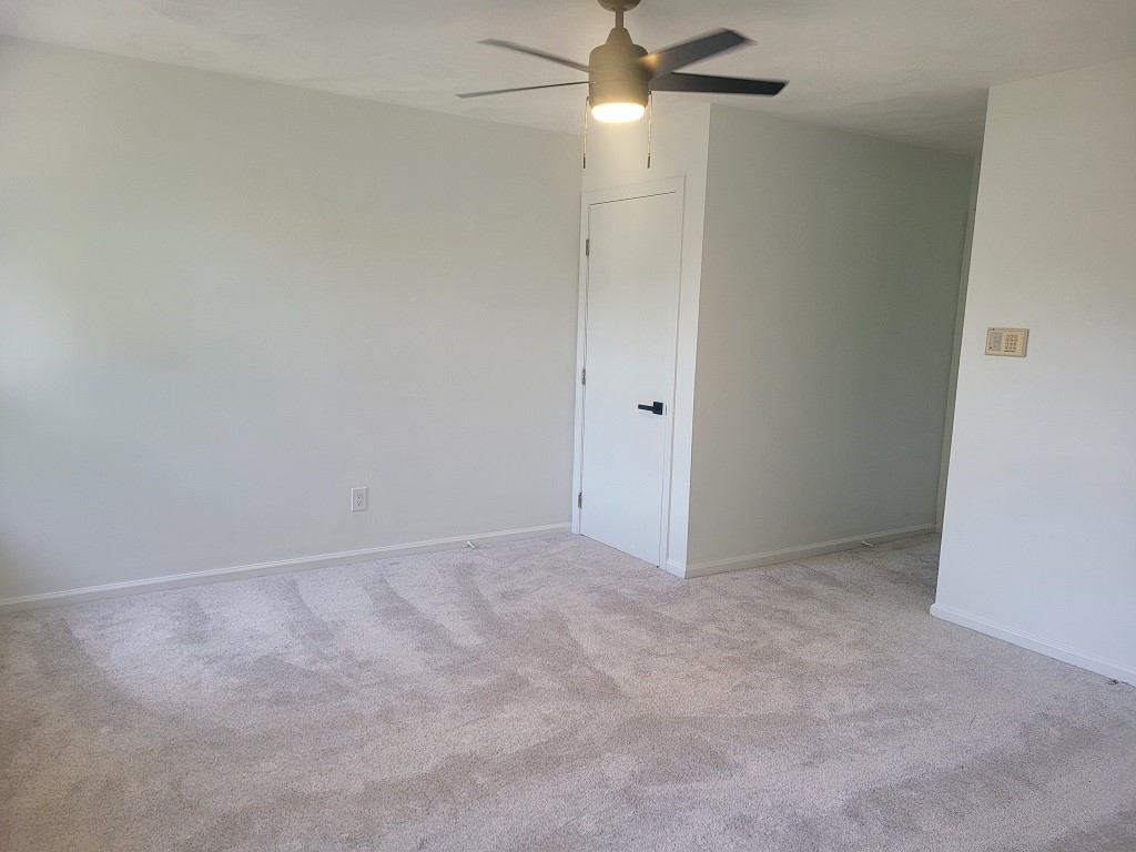 3399 Post Road, Unit 27 Warwick, RI 02886 - Photo 18 of 36 Large bright master