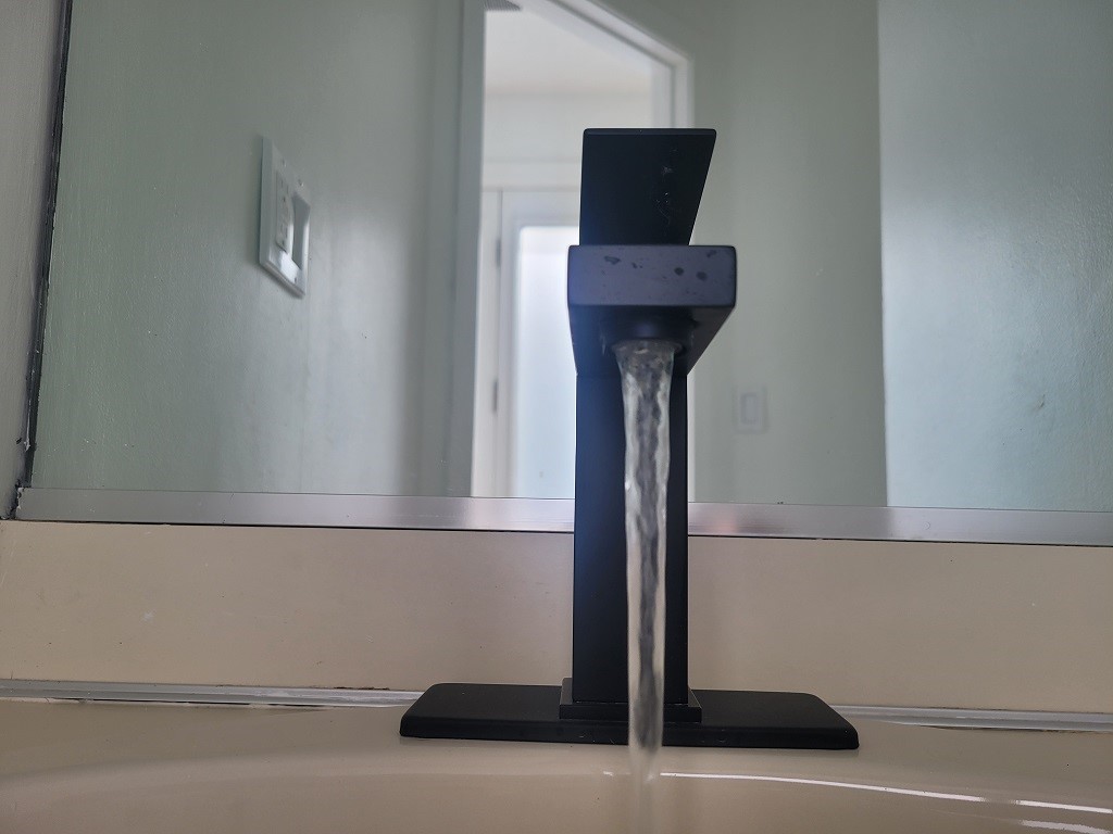 3399 Post Road, Unit 27 Warwick, RI 02886 - Photo 29 of 36 New fixtures