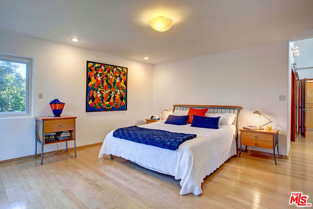 5812 Compass Drive Los Angeles, CA 90045 - Photo 13 of 20