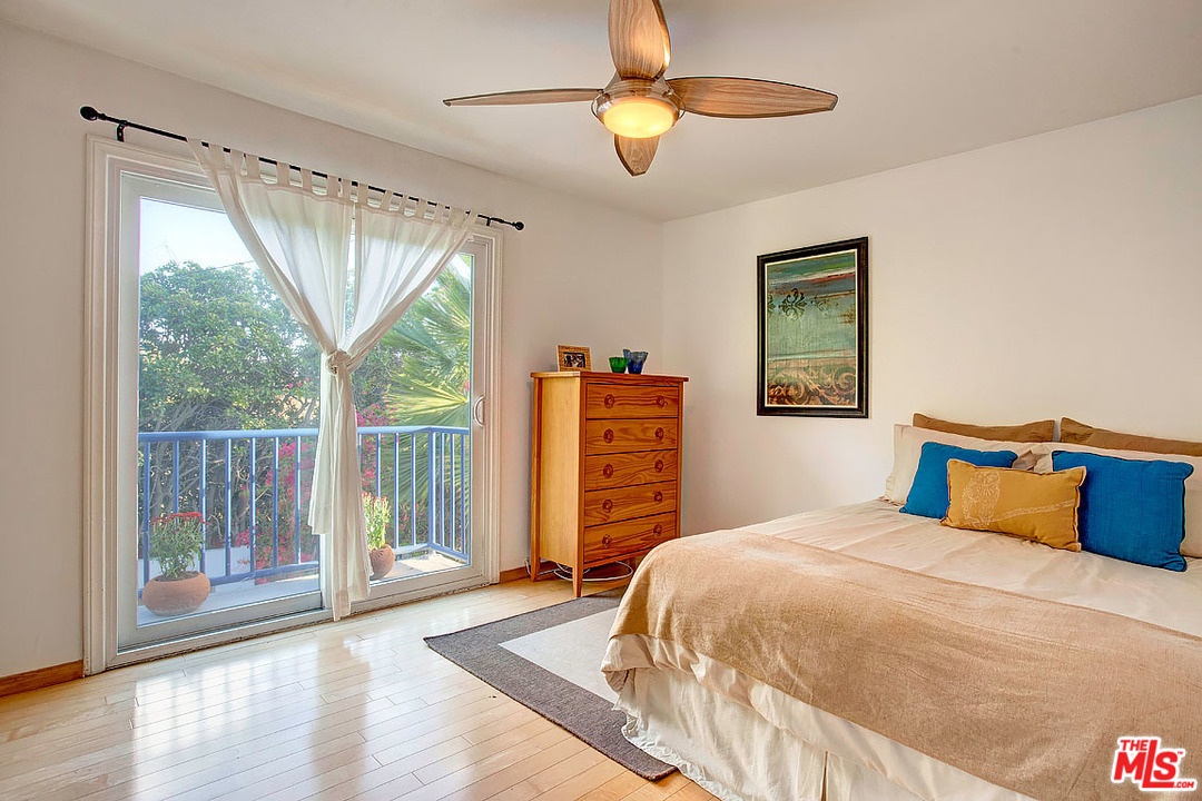 5812 Compass Drive Los Angeles, CA 90045 - Photo 19 of 20