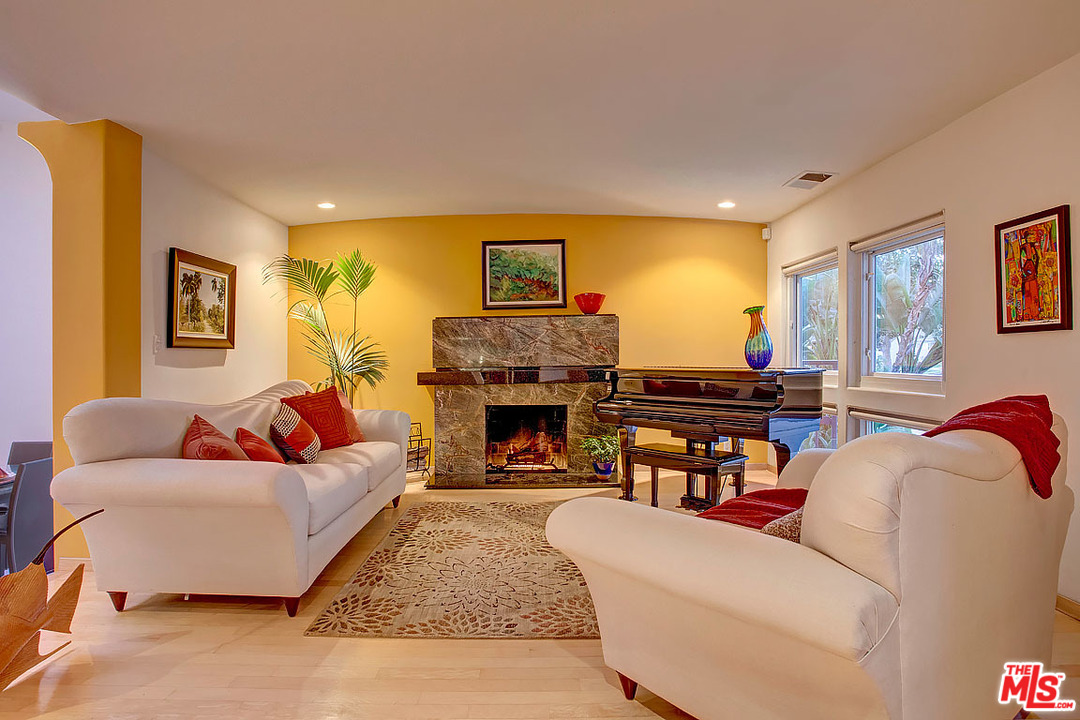 5812 Compass Drive Los Angeles, CA 90045 - Photo 4 of 20