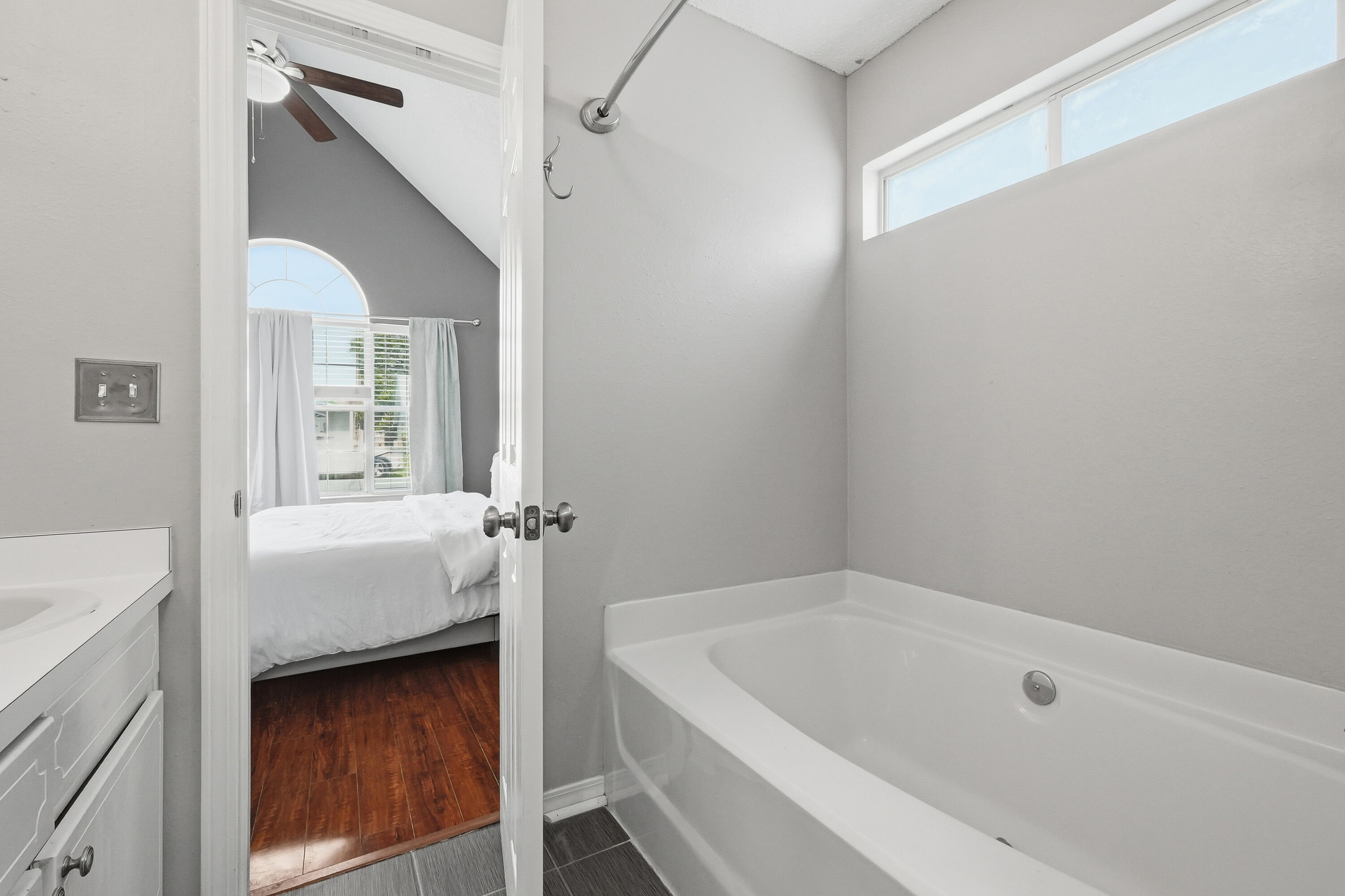 431 Sandy Ridge Circle Mary Esther, FL 32569 - Photo 14 of 52 431 sandy ridge circle-10