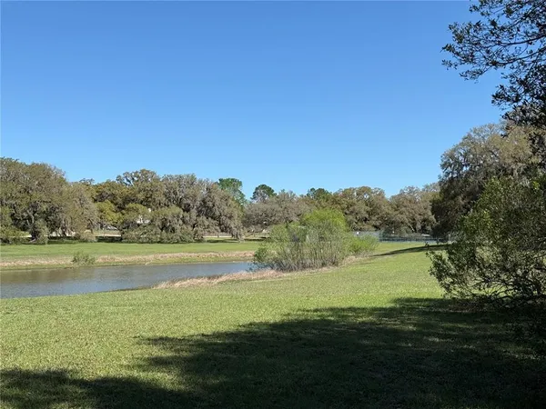 $1,975 | 10426 Southwest 133 Avenue, Dunnellon, FL 34432