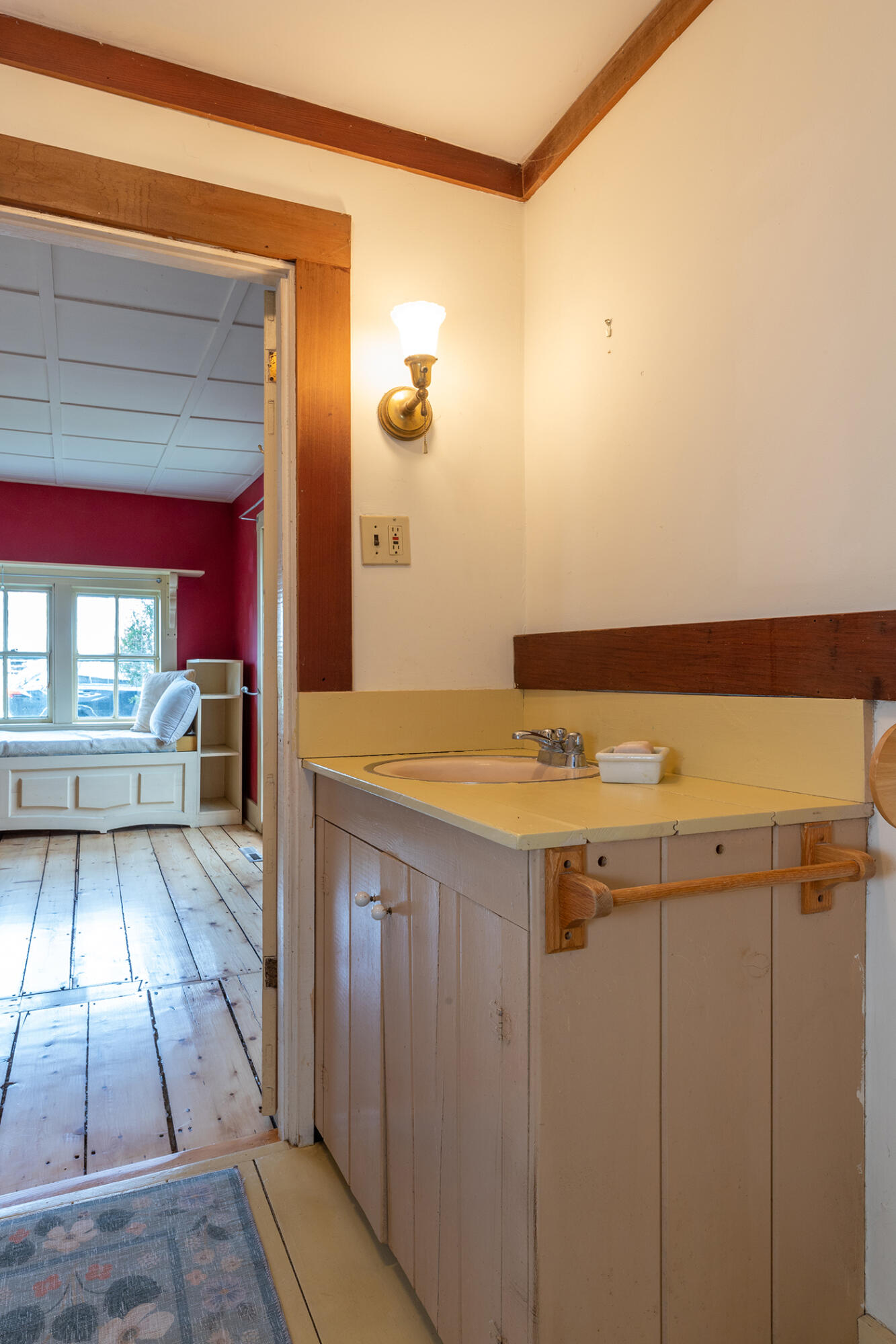 85 Main Street Tenants Harbor, ME 04860 - Photo 20 of 68 IMG_0595