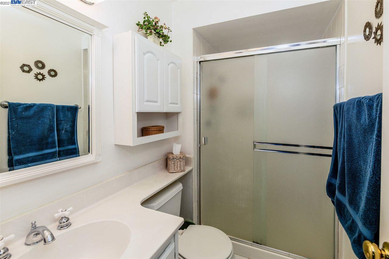 1501 Camino Peral Moraga, CA 94556 - Photo 11 of 17