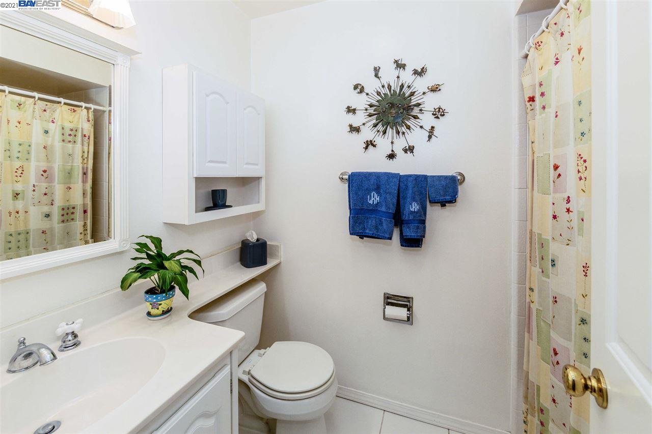 1501 Camino Peral Moraga, CA 94556 - Photo 13 of 17