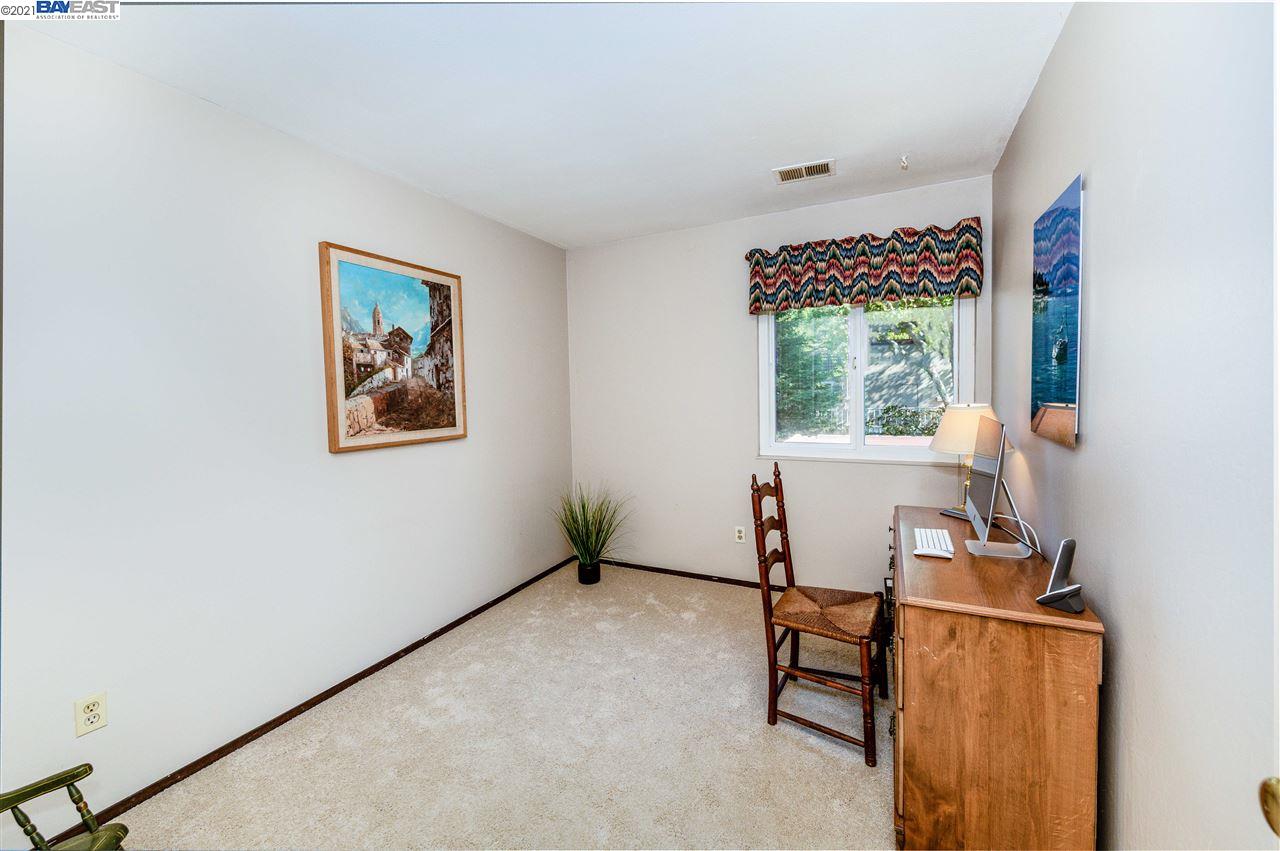 1501 Camino Peral Moraga, CA 94556 - Photo 14 of 17