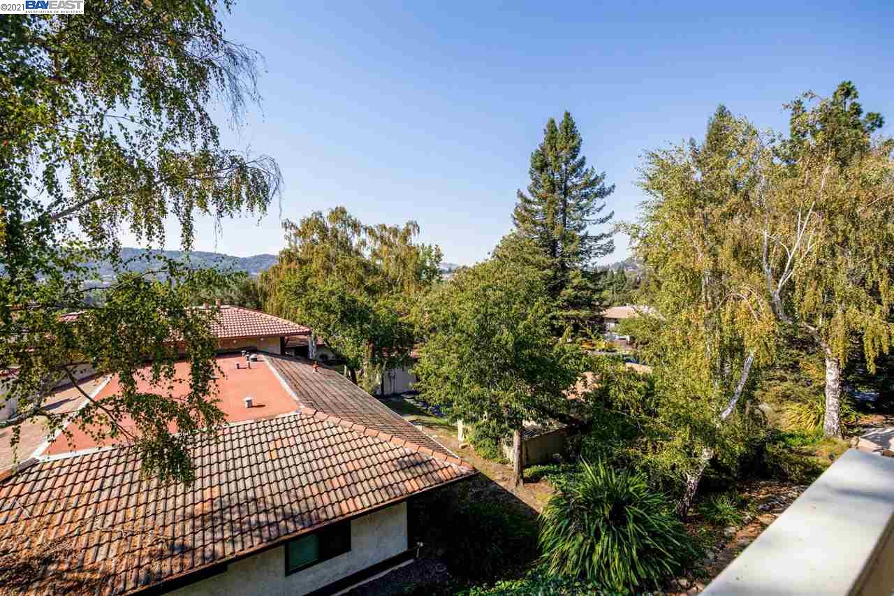 1501 Camino Peral Moraga, CA 94556 - Photo 16 of 17